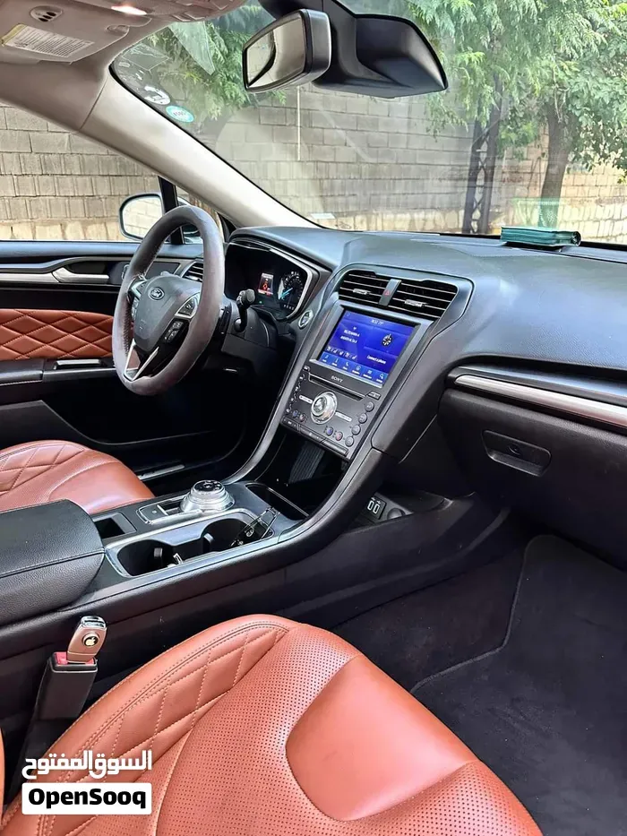 Ford Fusion 2019 photo 2