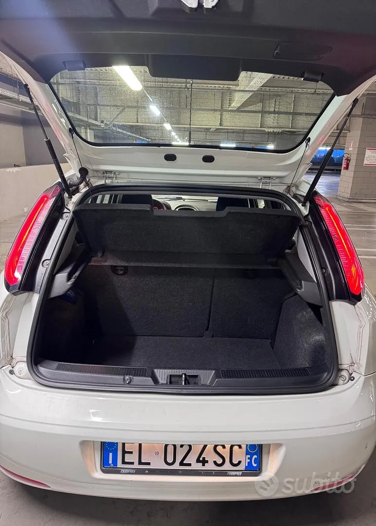 Fiat Punto Evo 2012 photo 5