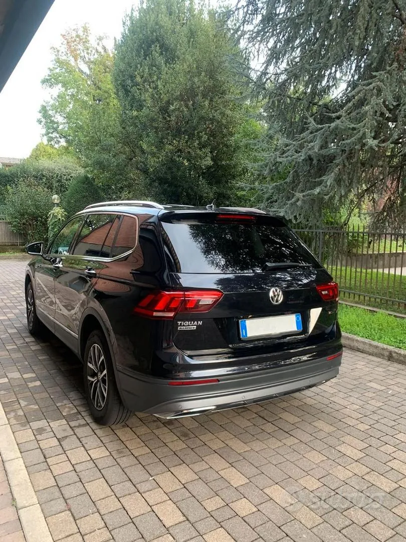 Volkswagen Tiguan Allspace 2021 photo 2