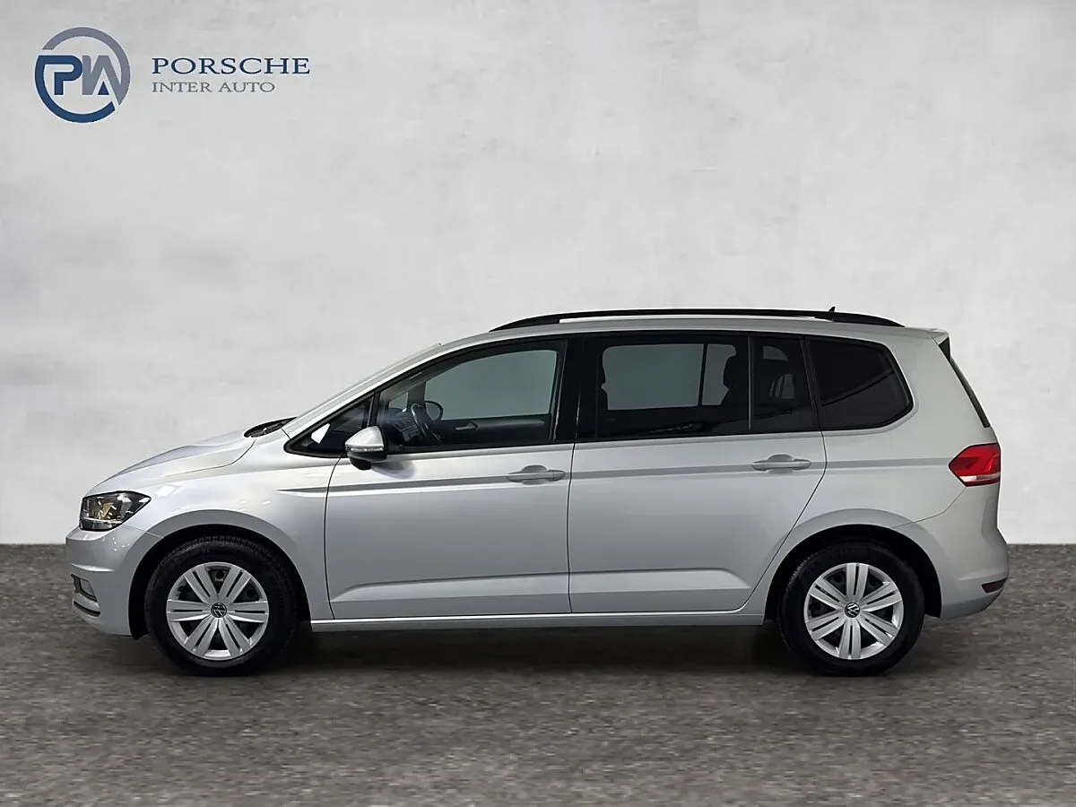 Volkswagen Touran 2023 photo 3