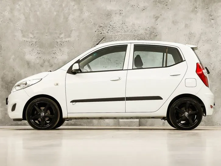 Hyundai I10 2012 photo 2