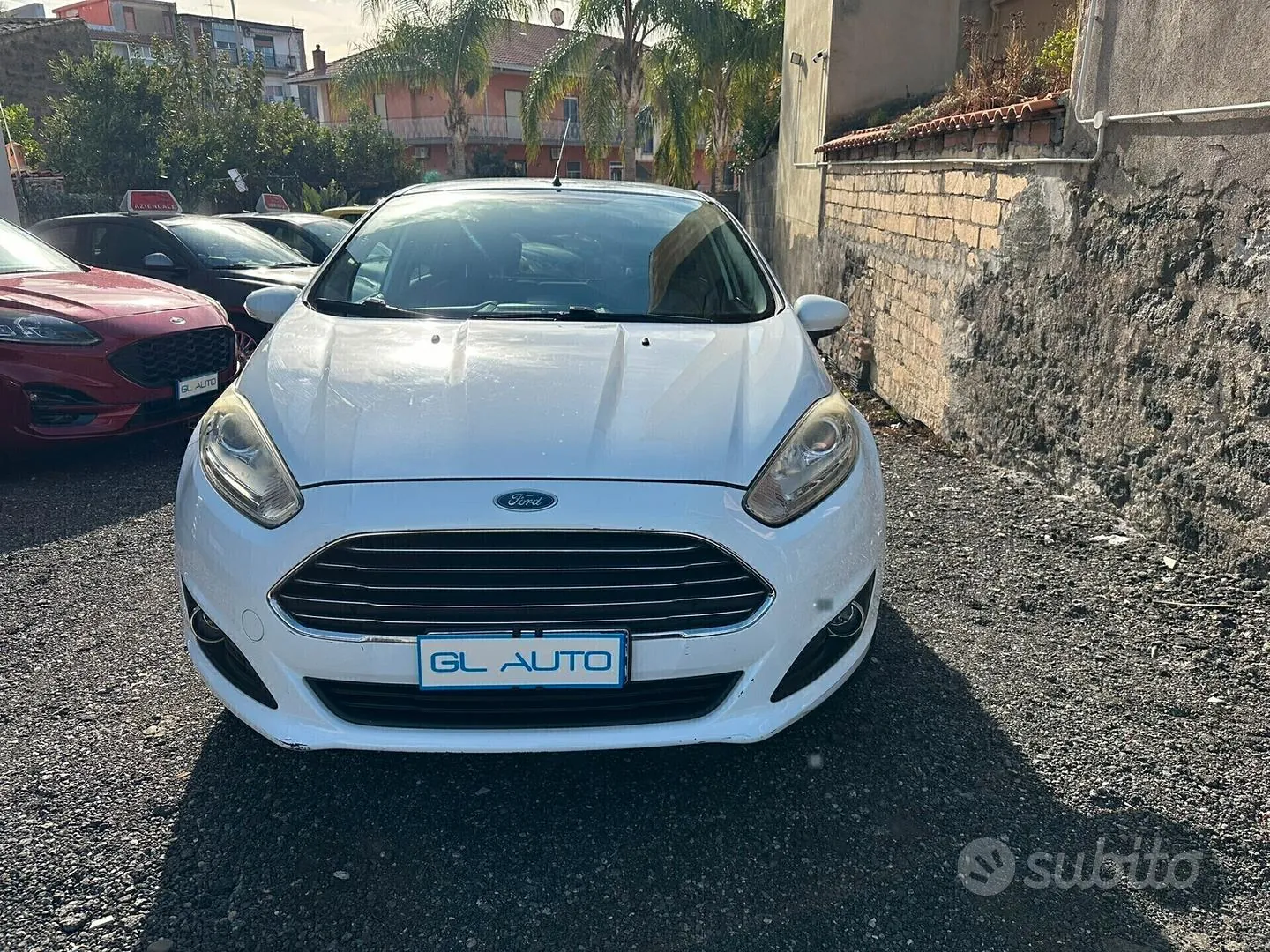 Ford Fiesta 2013 photo 2