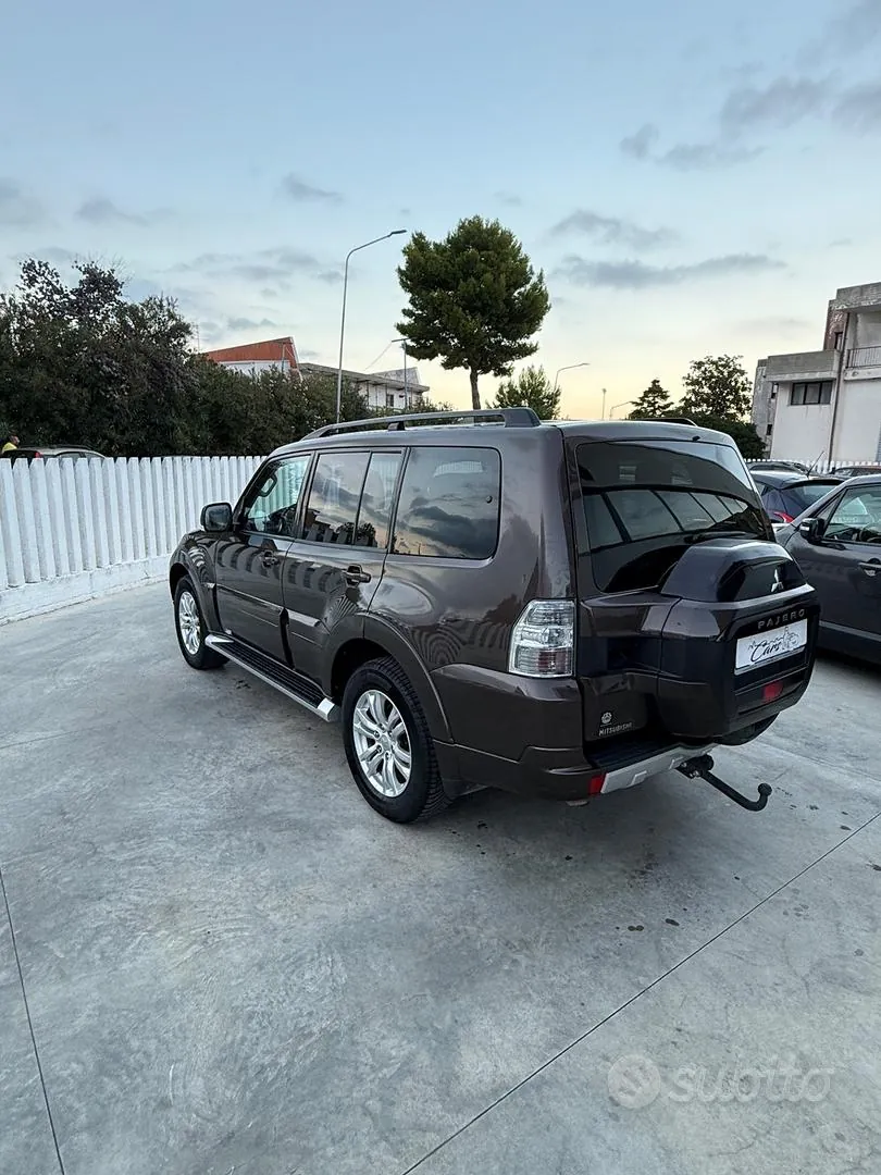 Mitsubishi Pajero 2018 photo 3