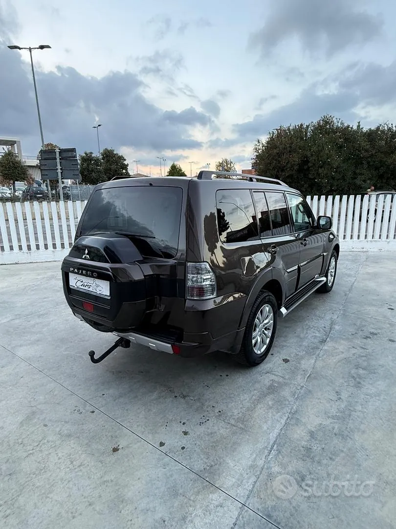 Mitsubishi Pajero 2018 photo 5