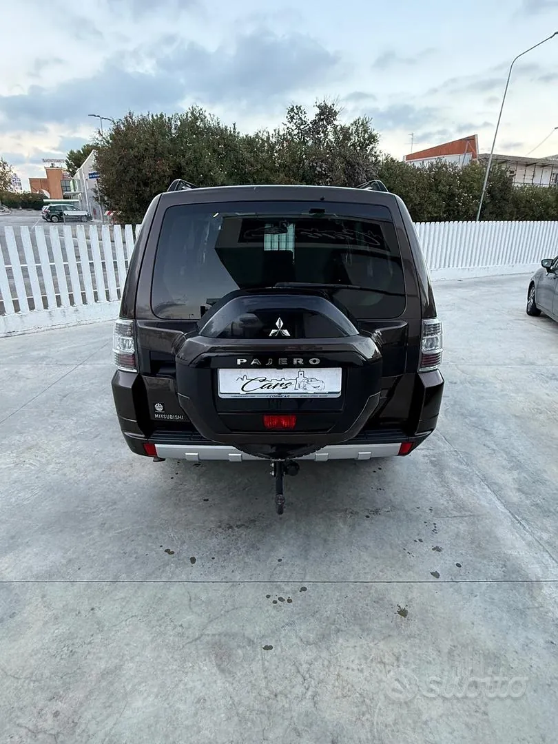 Mitsubishi Pajero 2018 photo 4