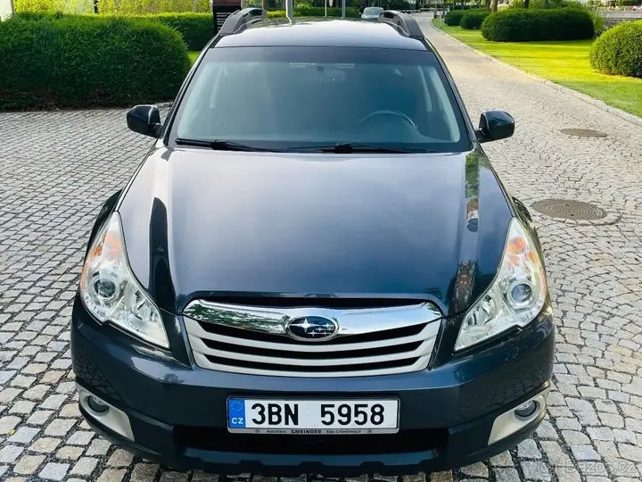 Subaru Outback 2012 photo 3