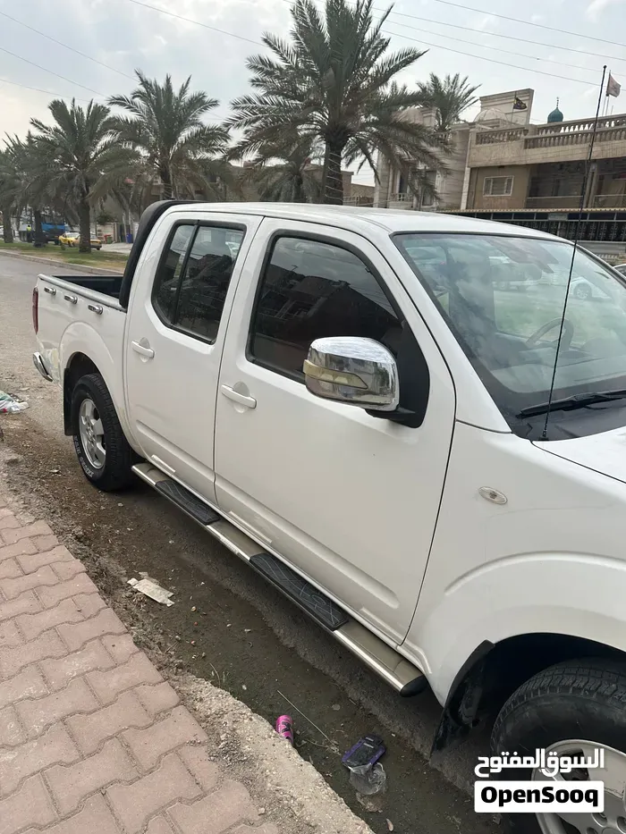 Nissan Navara 2014 photo 4