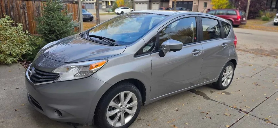 Nissan Versa Note 2015 photo 2