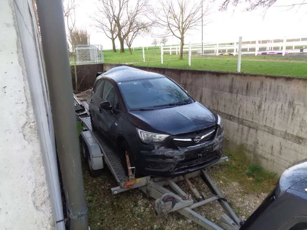 Opel Crossland X 2020 photo 3
