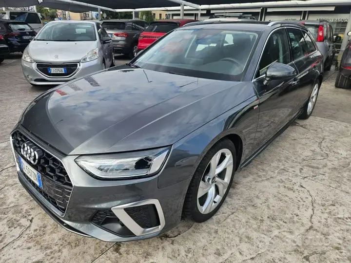 Audi A4 Avant 2022 photo 2