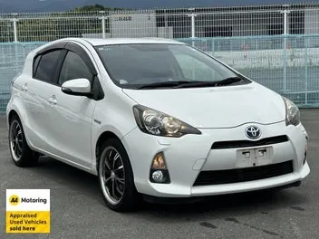 Toyota Aqua 2013 photo 2