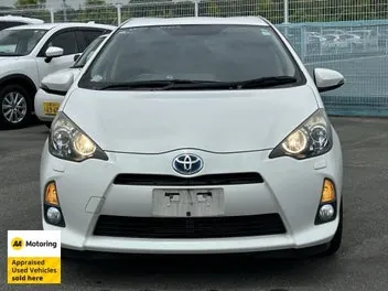 Toyota Aqua 2013 photo 3