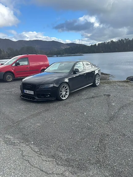 Audi A4 2008 photo 2