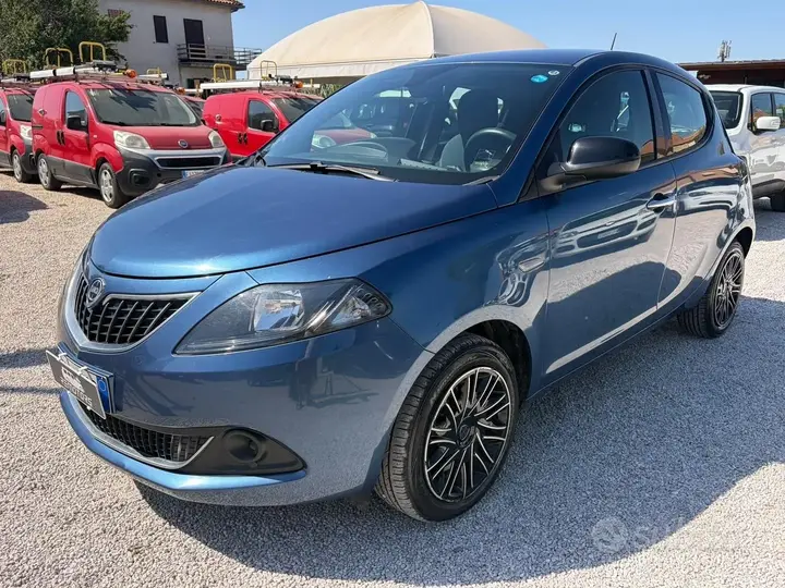 Lancia Ypsilon 2022 photo 3