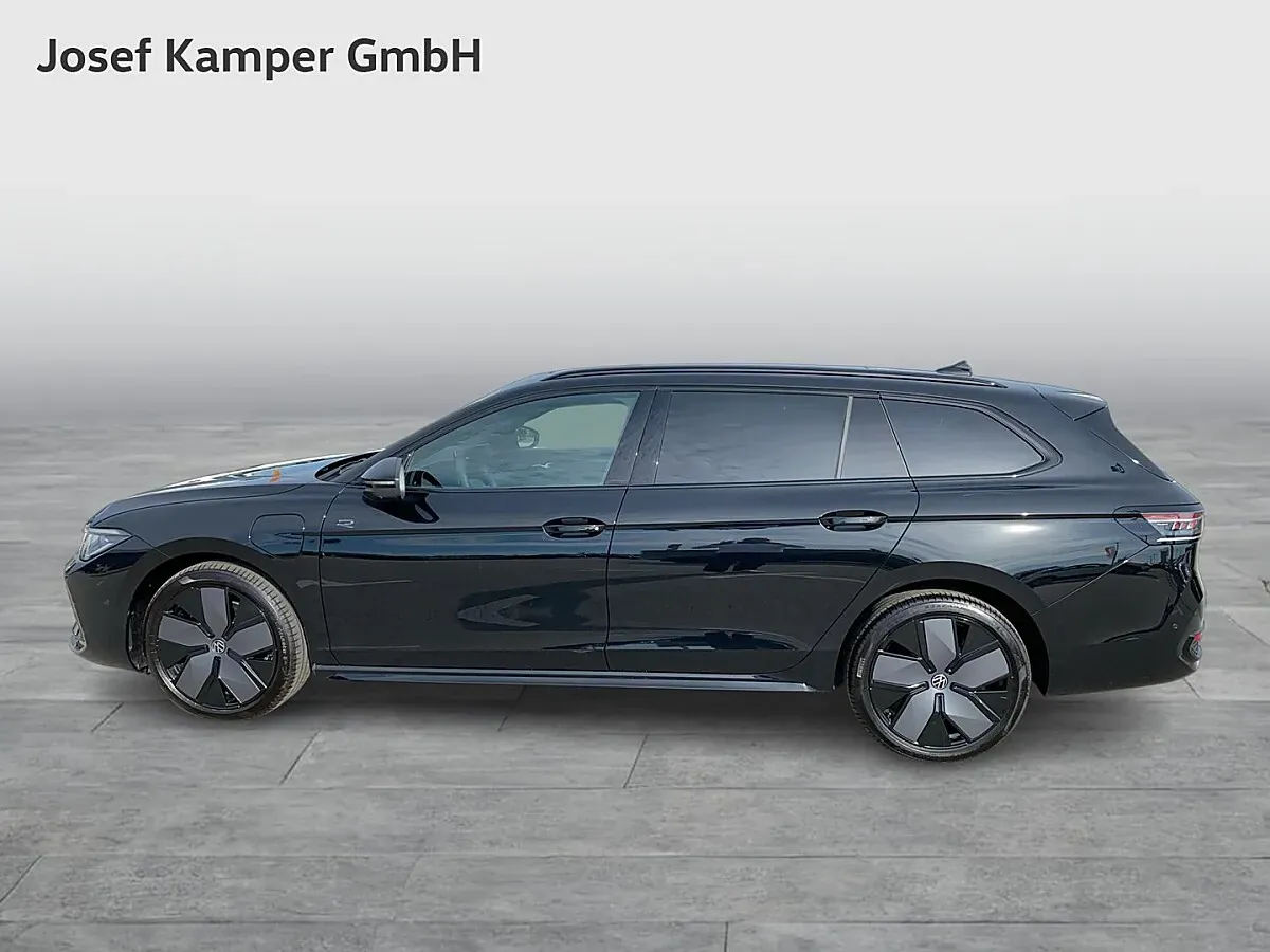 Volkswagen Passat 2026 photo 2