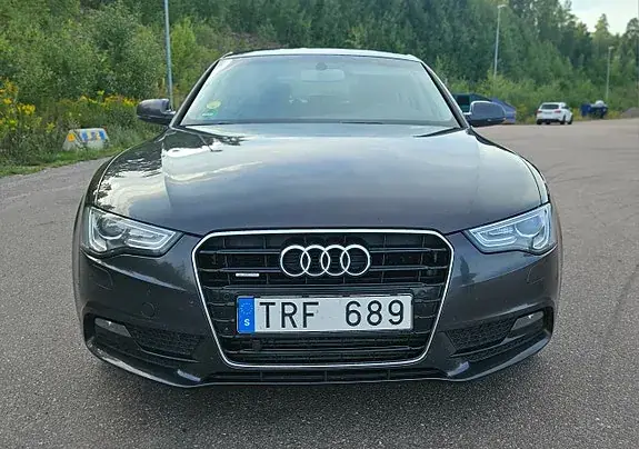 Audi A5 2013 photo 2