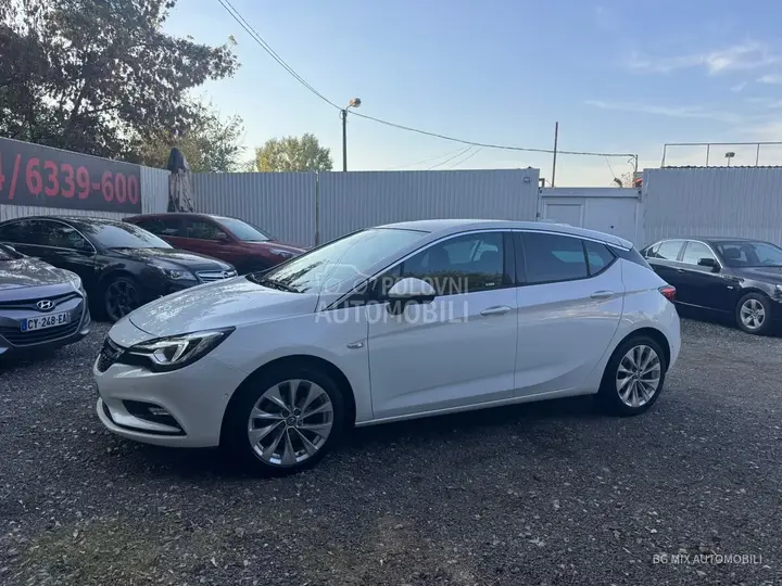 Opel Astra K 2017 photo 2