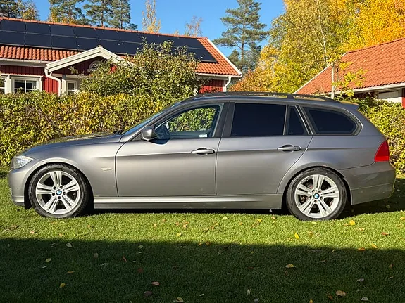BMW 320D 2009 photo 2