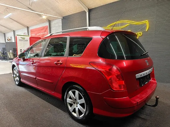 Peugeot 308 2010 photo 3