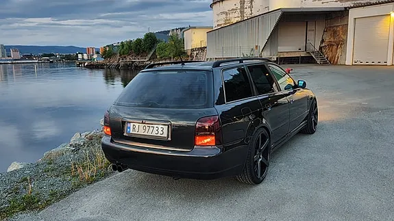 Audi S4 1998 photo 3