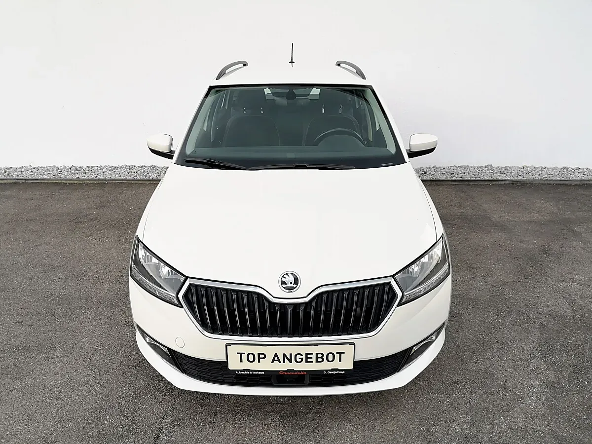 Skoda Fabia 2021 photo 3