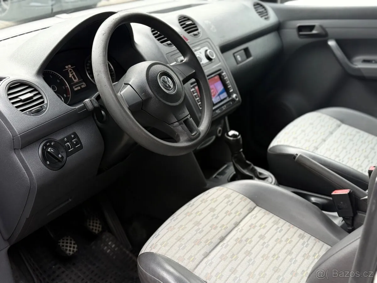 Volkswagen Caddy 2012 photo 5