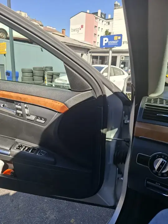 Mercedes-Benz S-Class 2007 photo 3