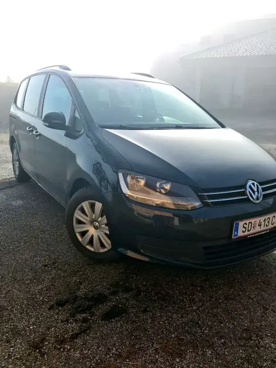 Volkswagen Sharan 2010 photo 3