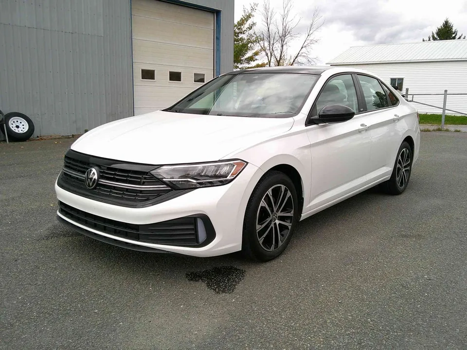 Volkswagen Jetta 2024 photo 2