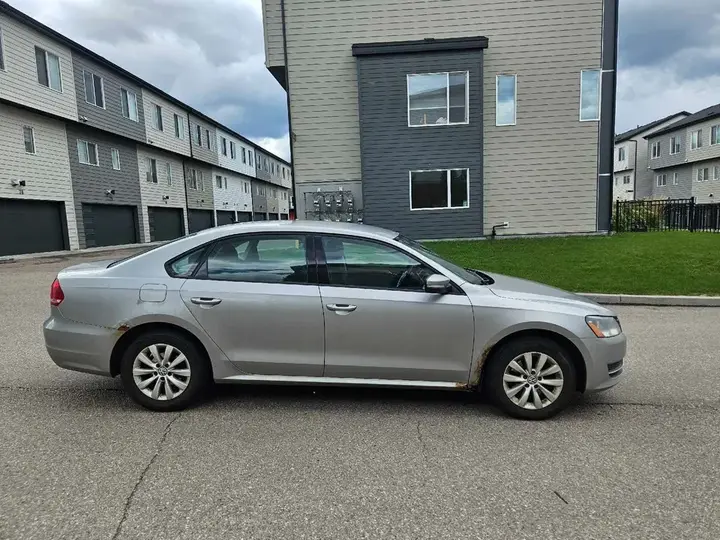 Volkswagen Passat 2013 photo 5
