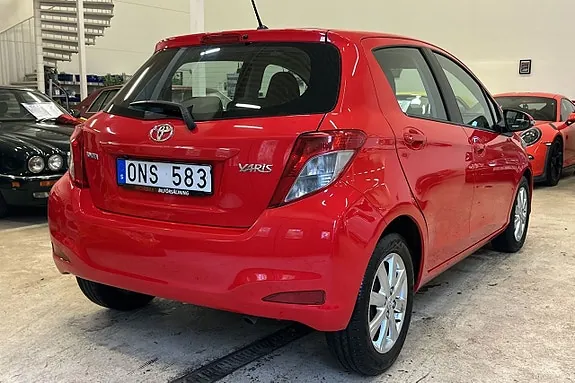 Toyota Yaris 2013 photo 5