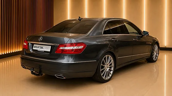 Mercedes-Benz E-Class 2012 photo 4