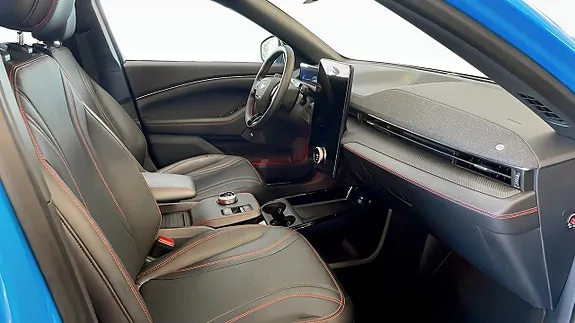 Ford Mustang Mach-E 2022 photo 3