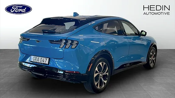 Ford Mustang Mach-E 2022 photo 2