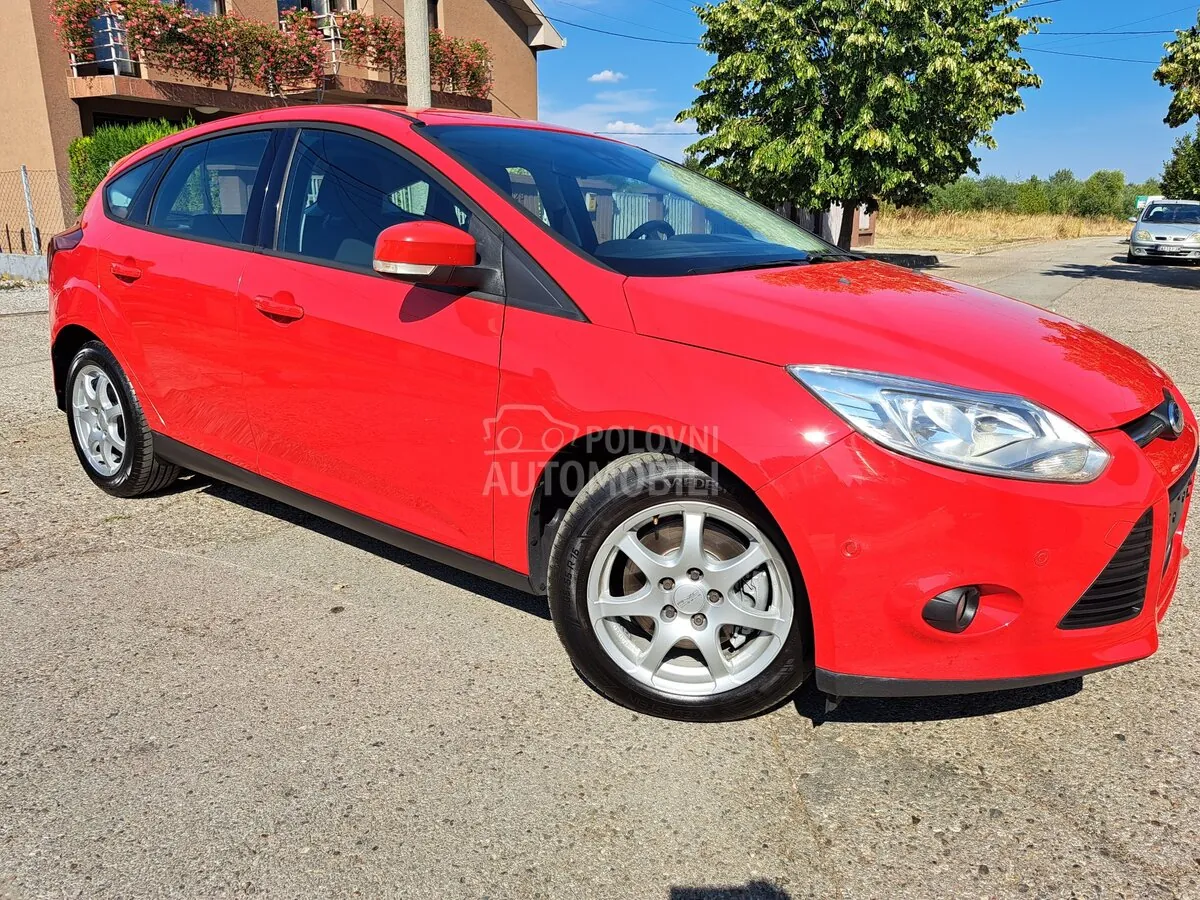 Ford Focus 2011 photo 4
