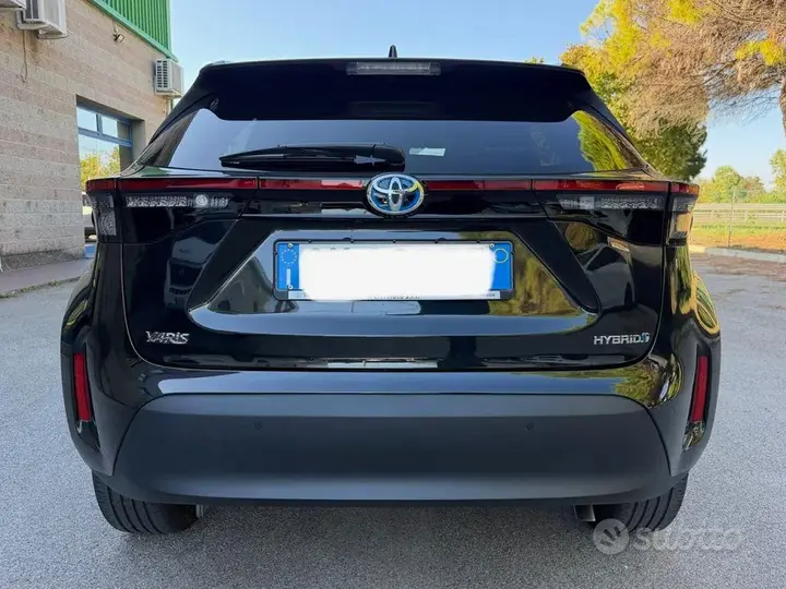 Toyota Yaris Cross 2023 photo 3