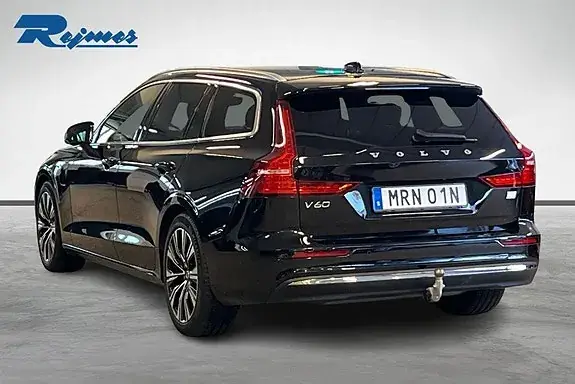 Volvo V60 2024 photo 2