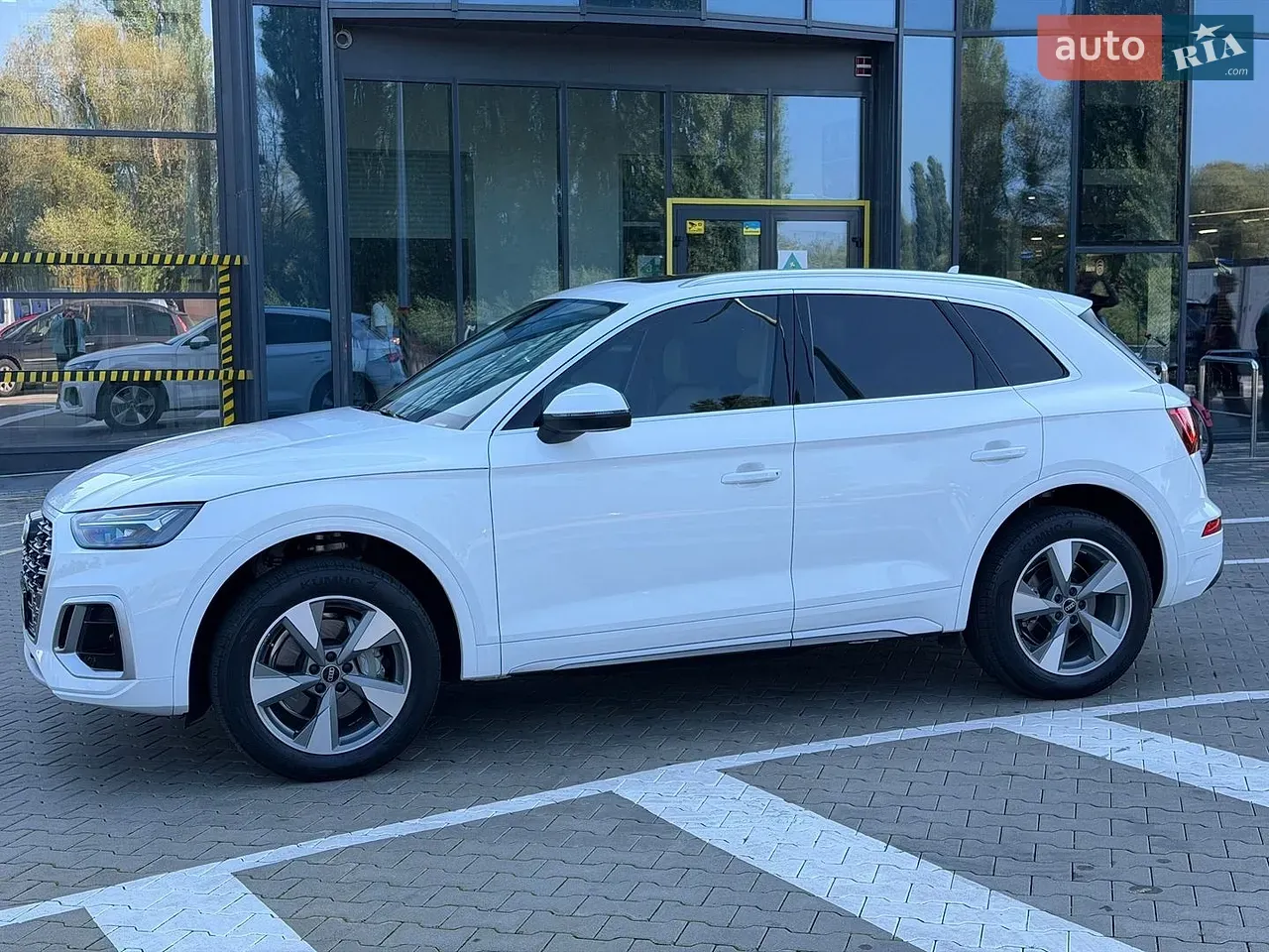 Audi Q5 2023 photo 3