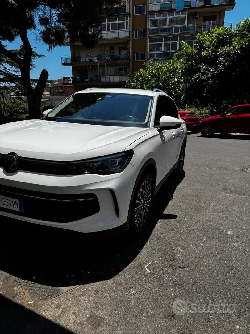 Volkswagen Tiguan 2024 photo 4