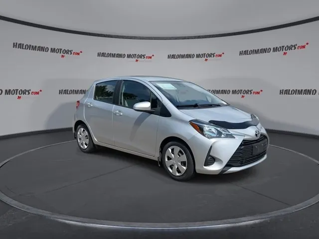 Toyota Yaris 2018 photo 2