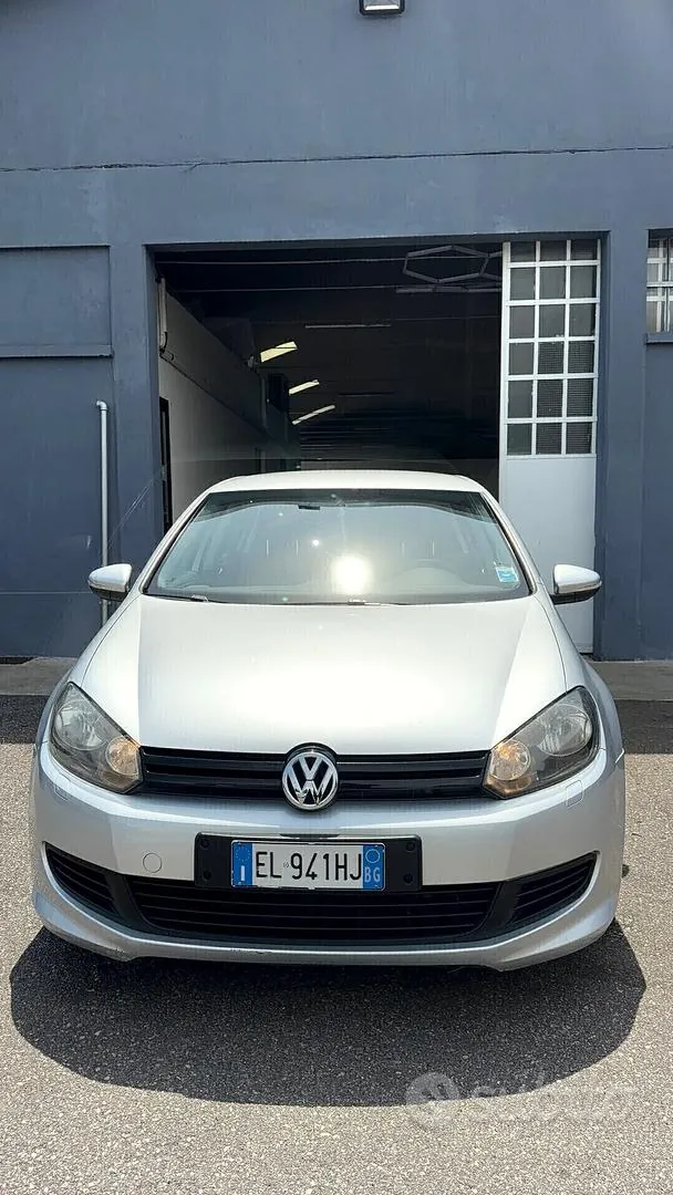 Volkswagen Golf 2012 photo 2