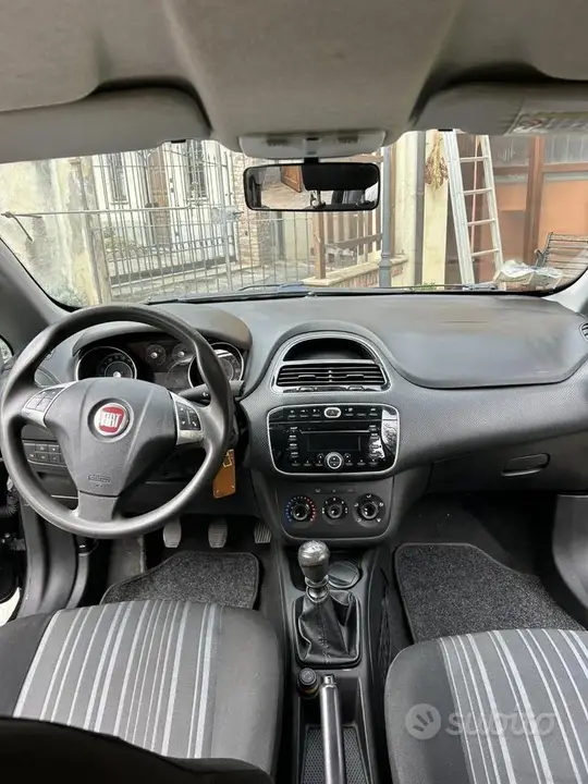 Fiat Punto Evo 2012 photo 3