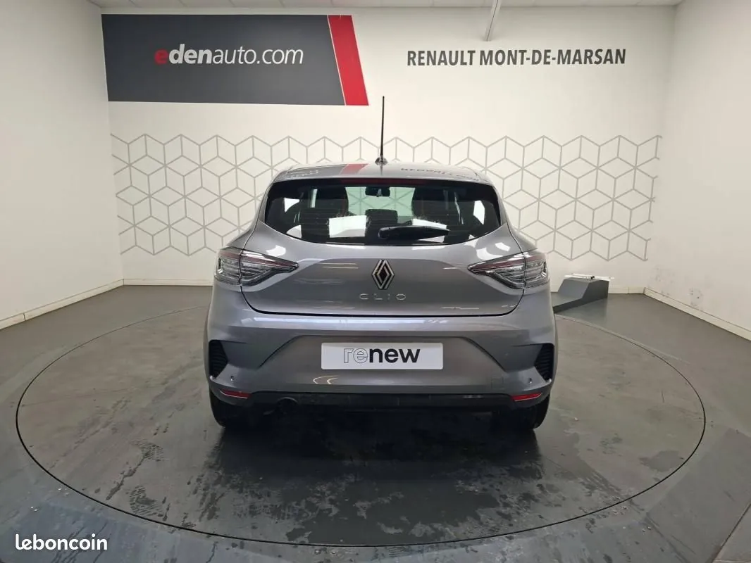 Renault Clio 2024 photo 4