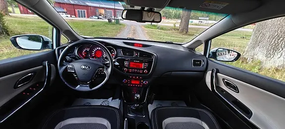 Kia Ceed 2015 photo 5