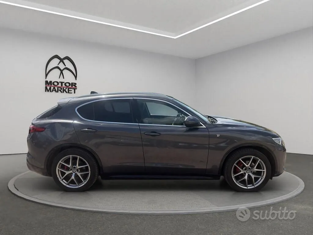 Alfa Romeo Stelvio 2021 photo 4