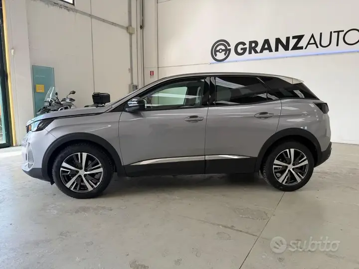 Peugeot 3008 2022 photo 2
