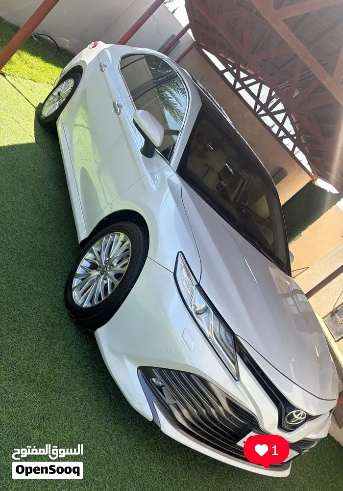 Toyota Camry 2020 photo 3