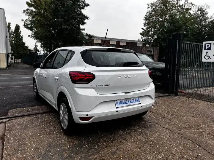 Dacia Sandero 2023 photo 4