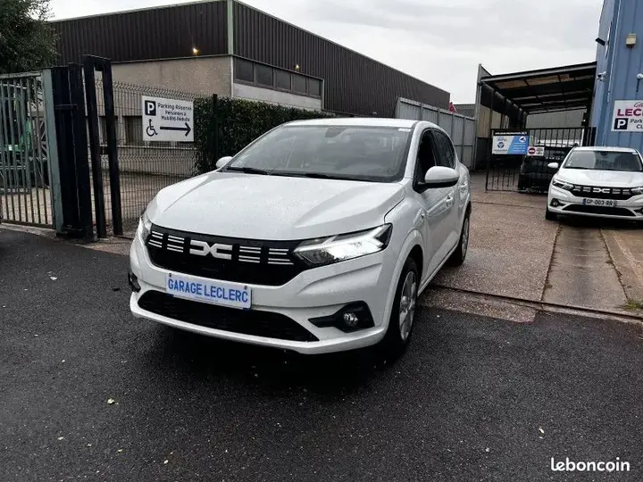 Dacia Sandero 2023 photo 3