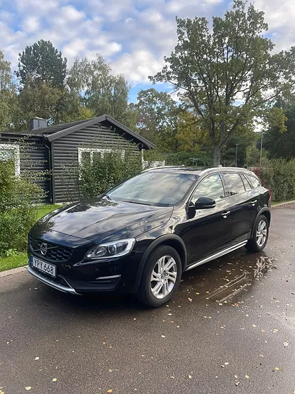 Volvo V60 Cross Country 2018 photo 5